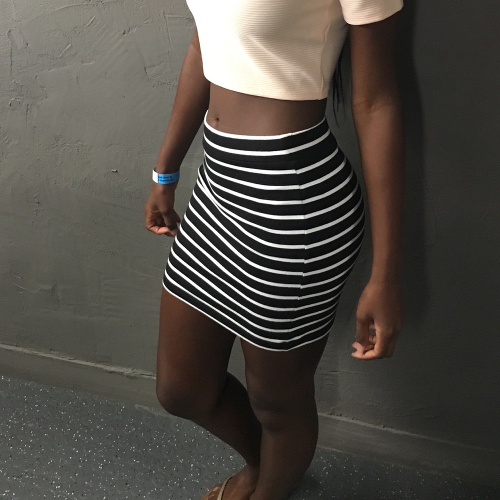 Forever 21 mini skirt